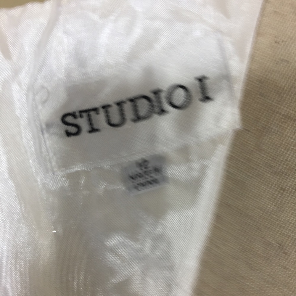 Studio I Dress. White. Sz 12. - Picture 5 of 8